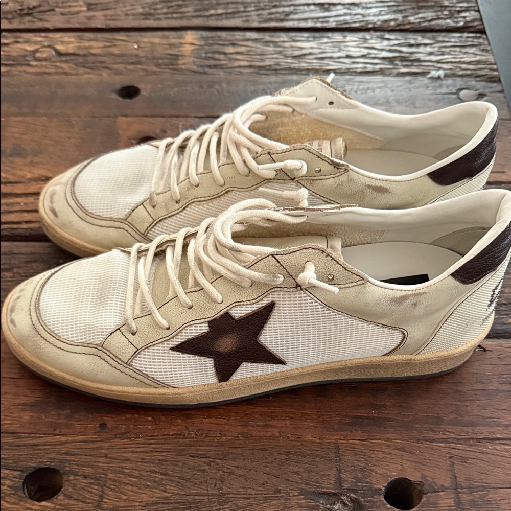 Men’s Golden Goose Cream and Brown Star Sneakers